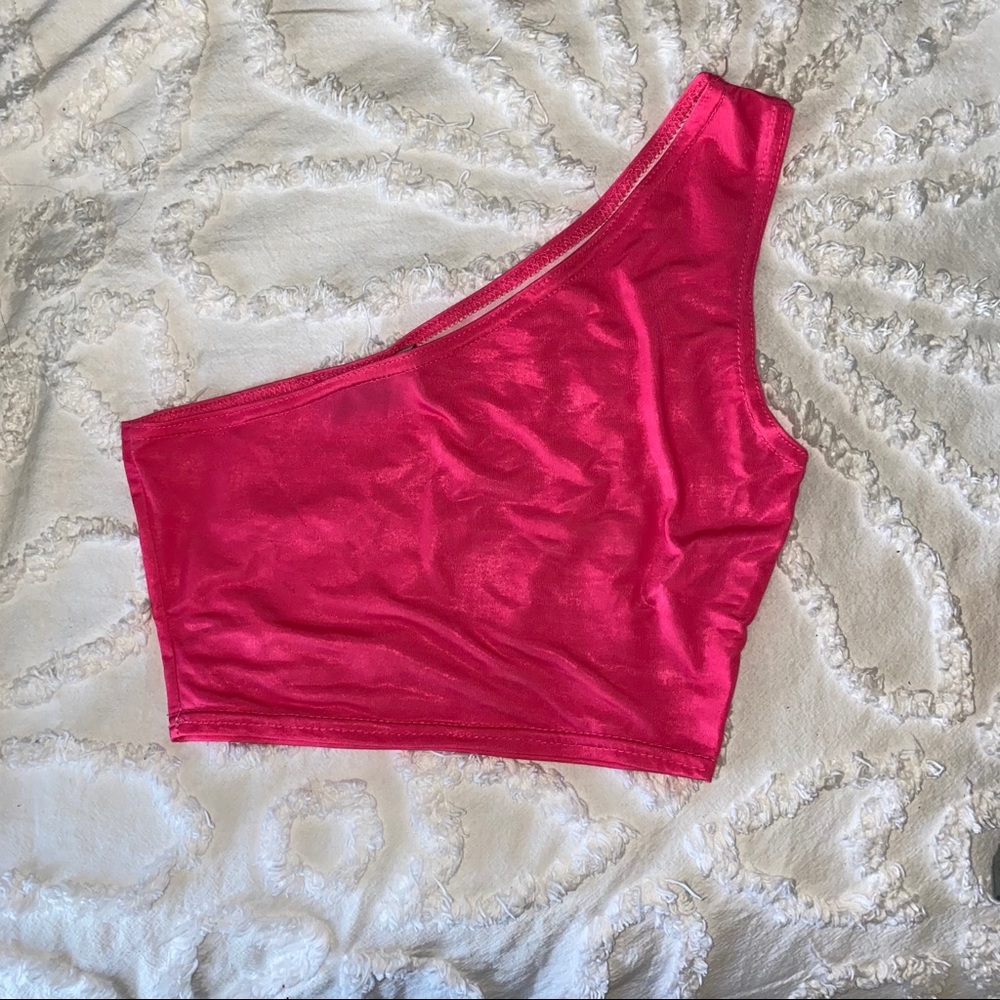 PrettyLittleThing Hot Pink Crop Top
